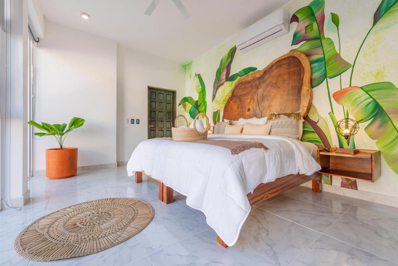 La Casa Blanca Aparthotel Puerto Vallarta Exterior photo