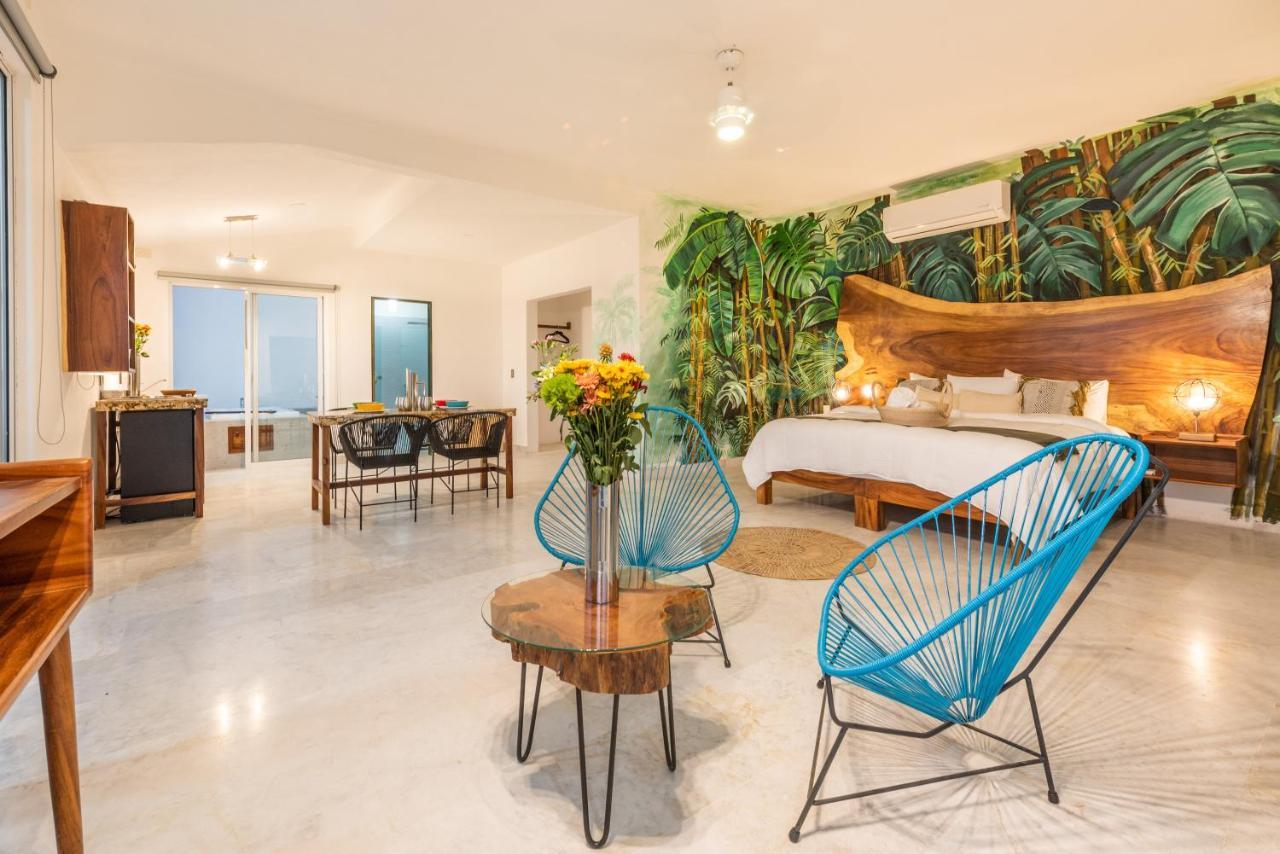 La Casa Blanca Aparthotel Puerto Vallarta Exterior photo