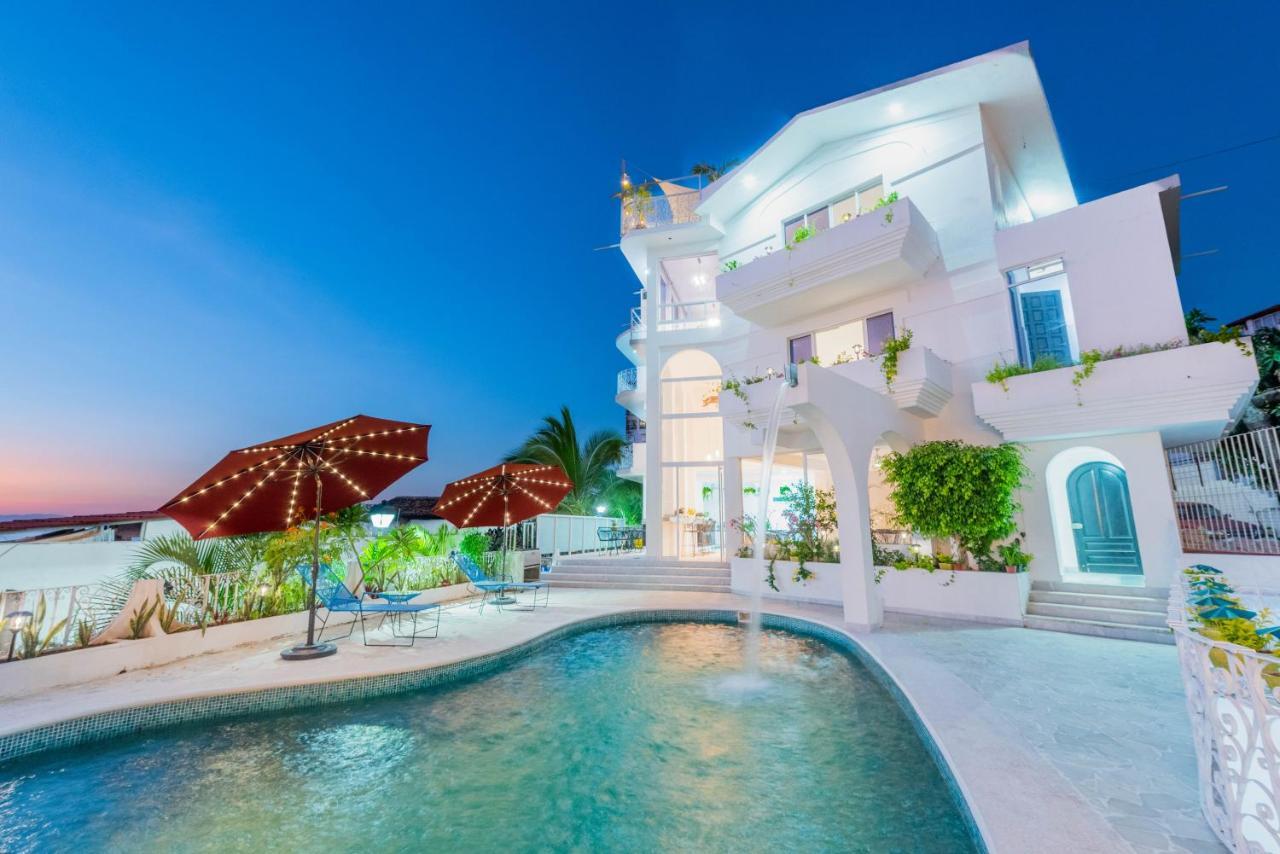 La Casa Blanca Aparthotel Puerto Vallarta Exterior photo