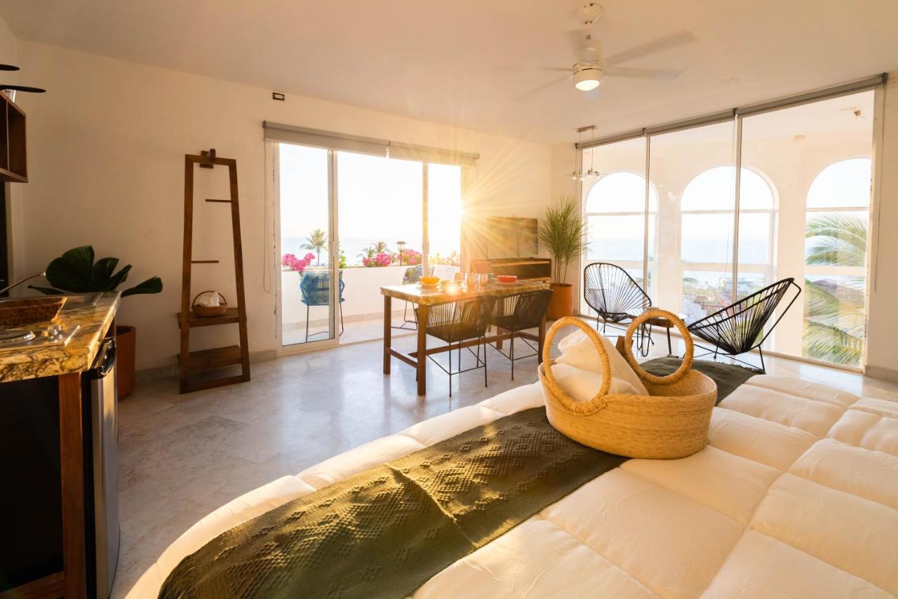 La Casa Blanca Aparthotel Puerto Vallarta Exterior photo